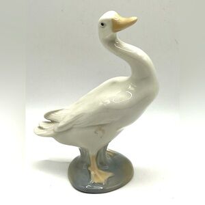 Vintage Lladro Porcelain Figurine Goose Duck Retired Spain 4.5 in Height